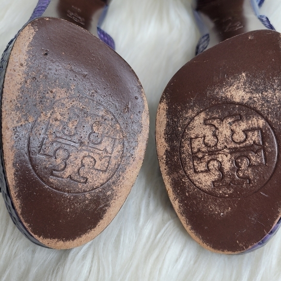 Tory Burch Purple Chunky Embossed Deidre Heels - Picture 13 of 14